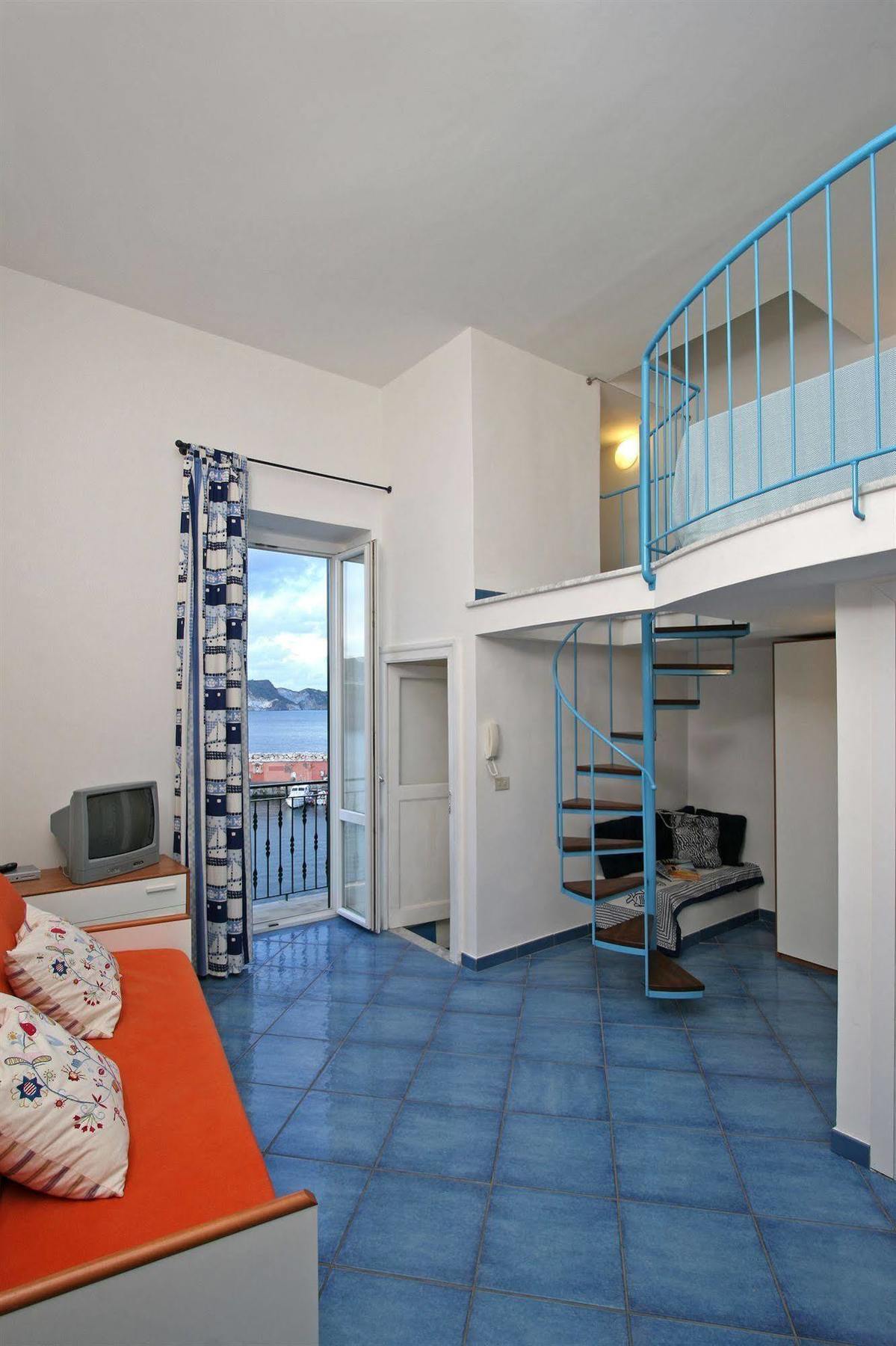 Locanda Mari Ponza Exterior foto
